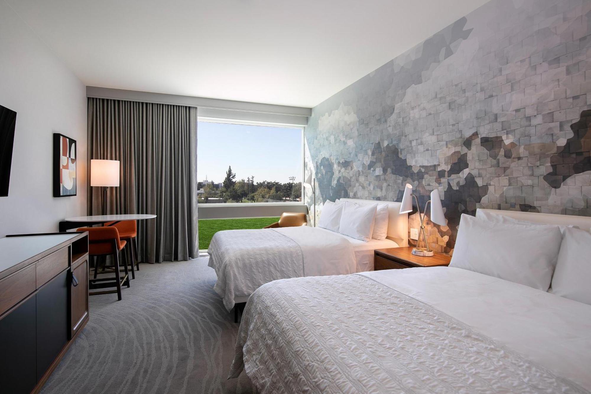 Le Meridien Pasadena Arcadia Exterior photo